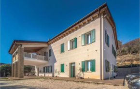 Nice Apartment In Valnogaredo Pd With Wifi